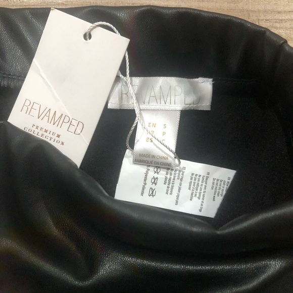 NWT- Vegan Leather pencil skirt- Size Small - Picture 2 of 3